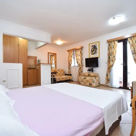 Apartamento Bologna Budva